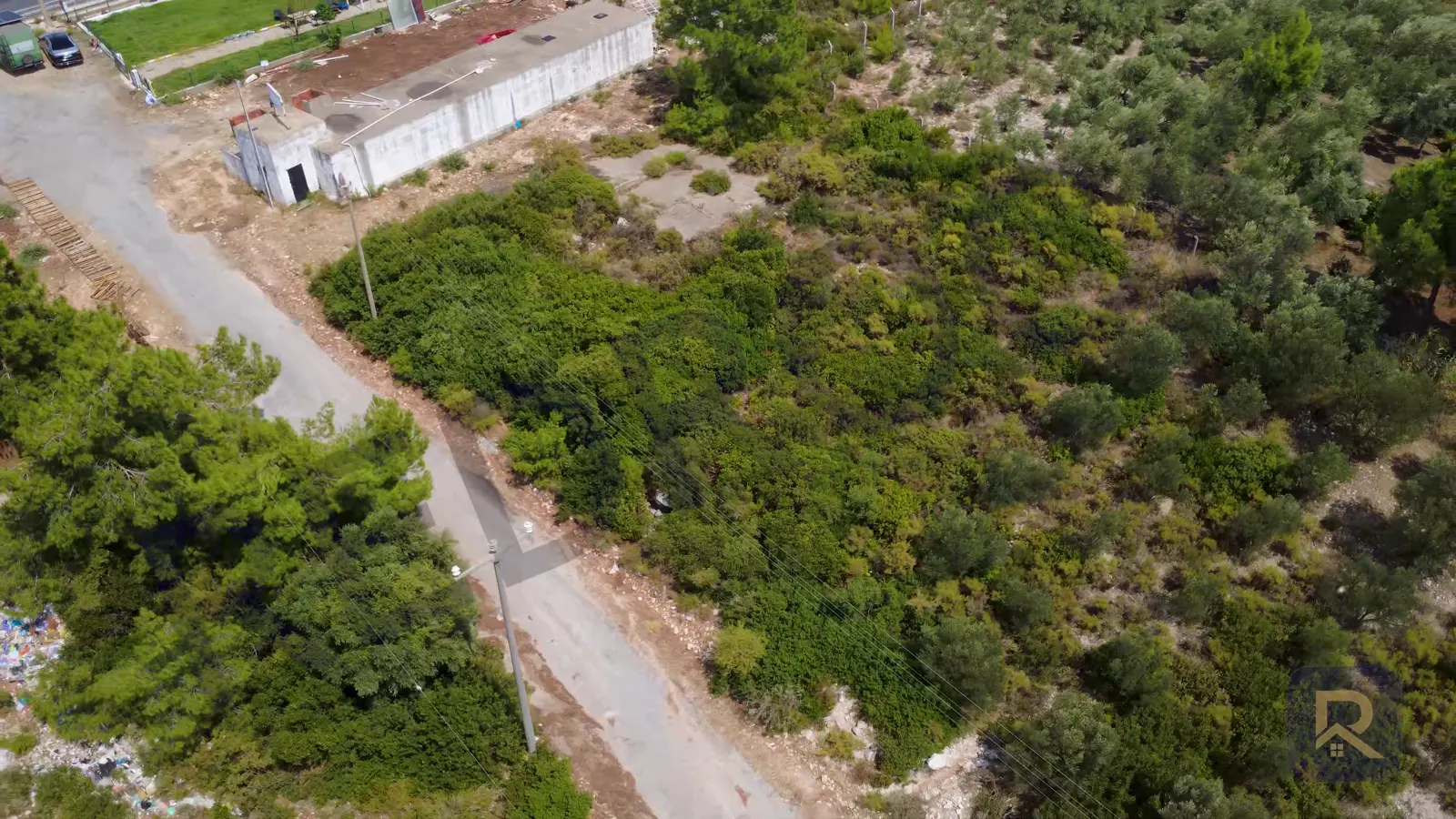 Cadde üzeri imarlı parsel